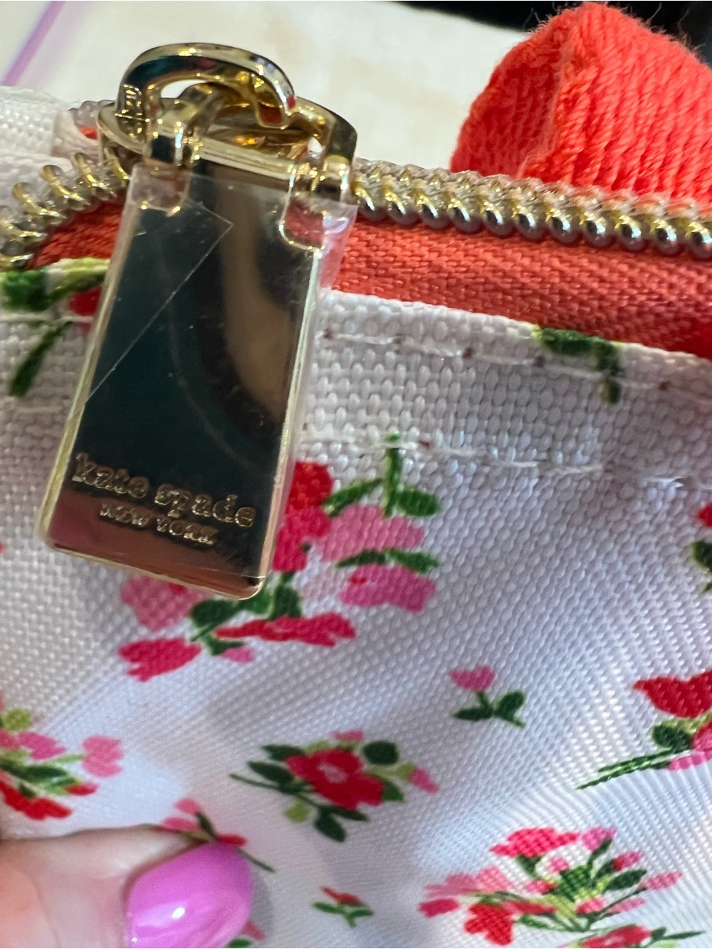 kate spade insulated lunch tote White Floral Tote with Pink and Red Accents - Picture 7 of 10